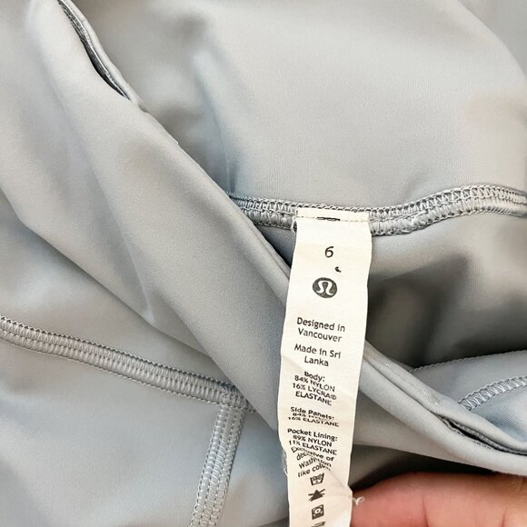 Lululemon Gloss Trim Run Super High Rise SHR Tight Leggings Gray - Size 6 - Picture 6 of 9